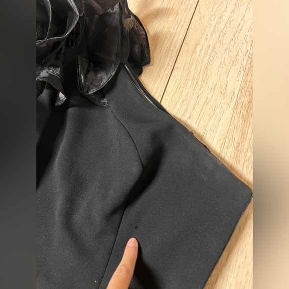 Aidan Mattox by Adrianna Papell Black One Shoulder Gown - Picture 8 of 13